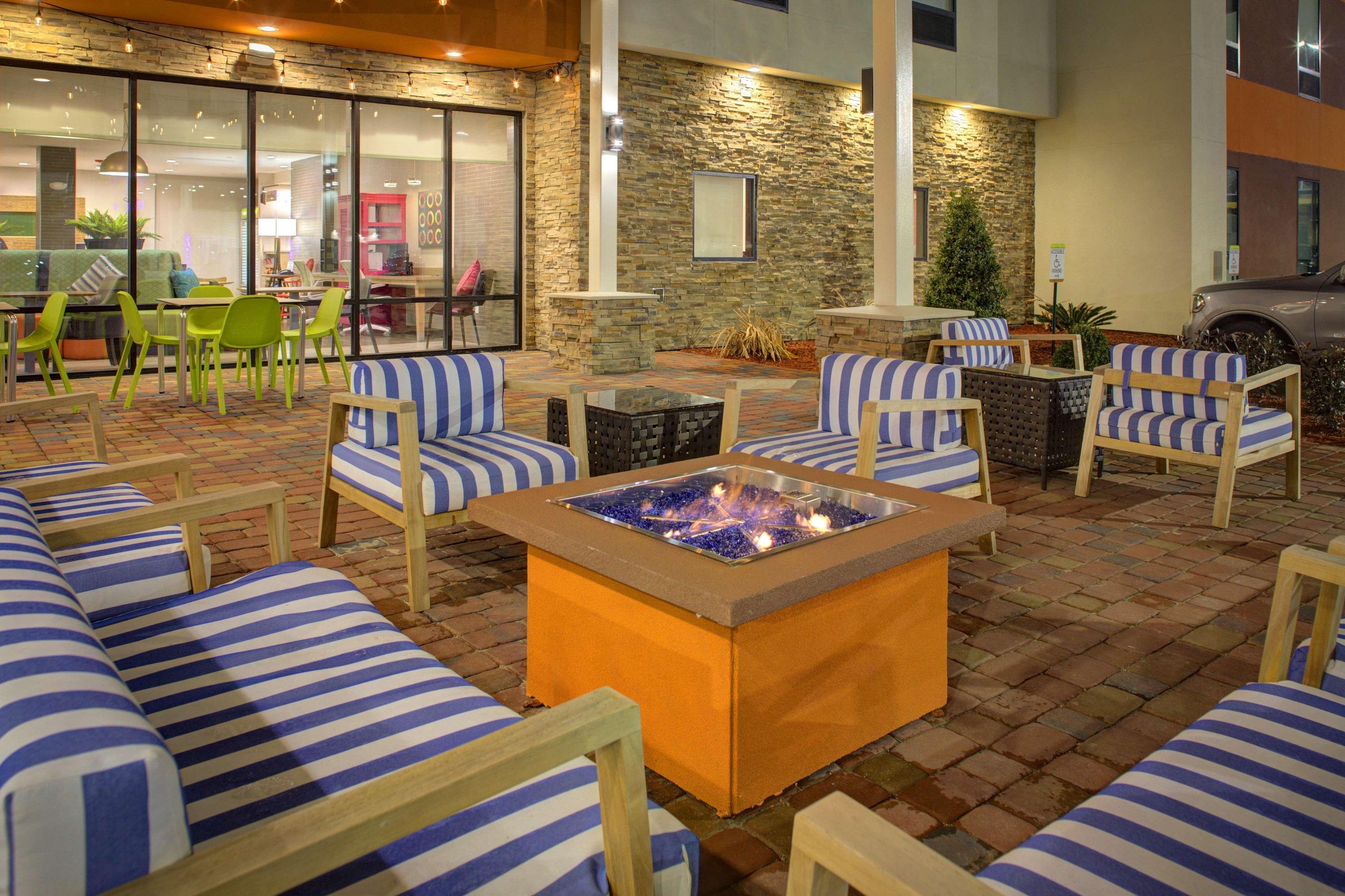 Home2 Suites By Hilton Lake Charles Exterior foto